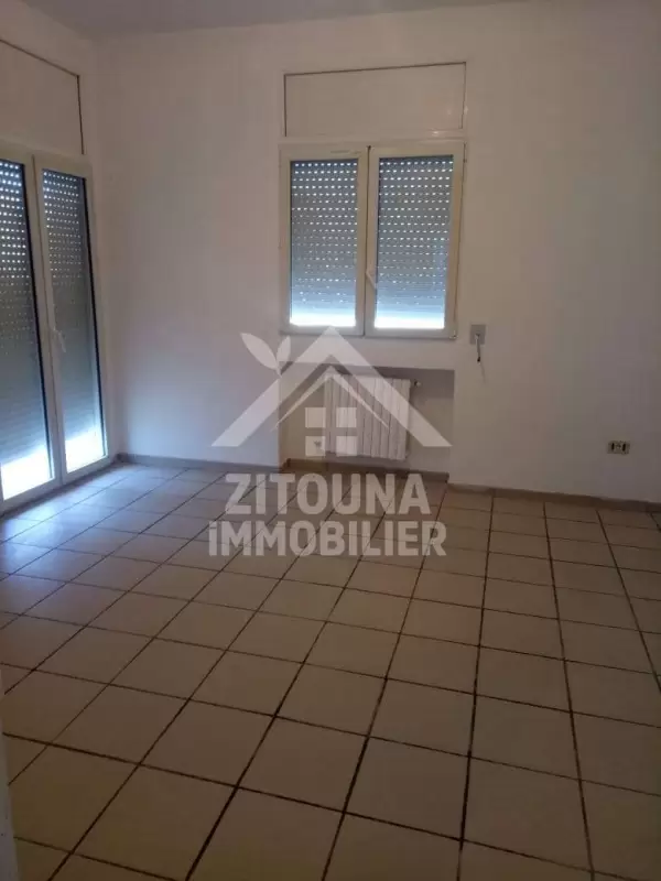 A louer deux bureaux à la Marsa ( 4244 )