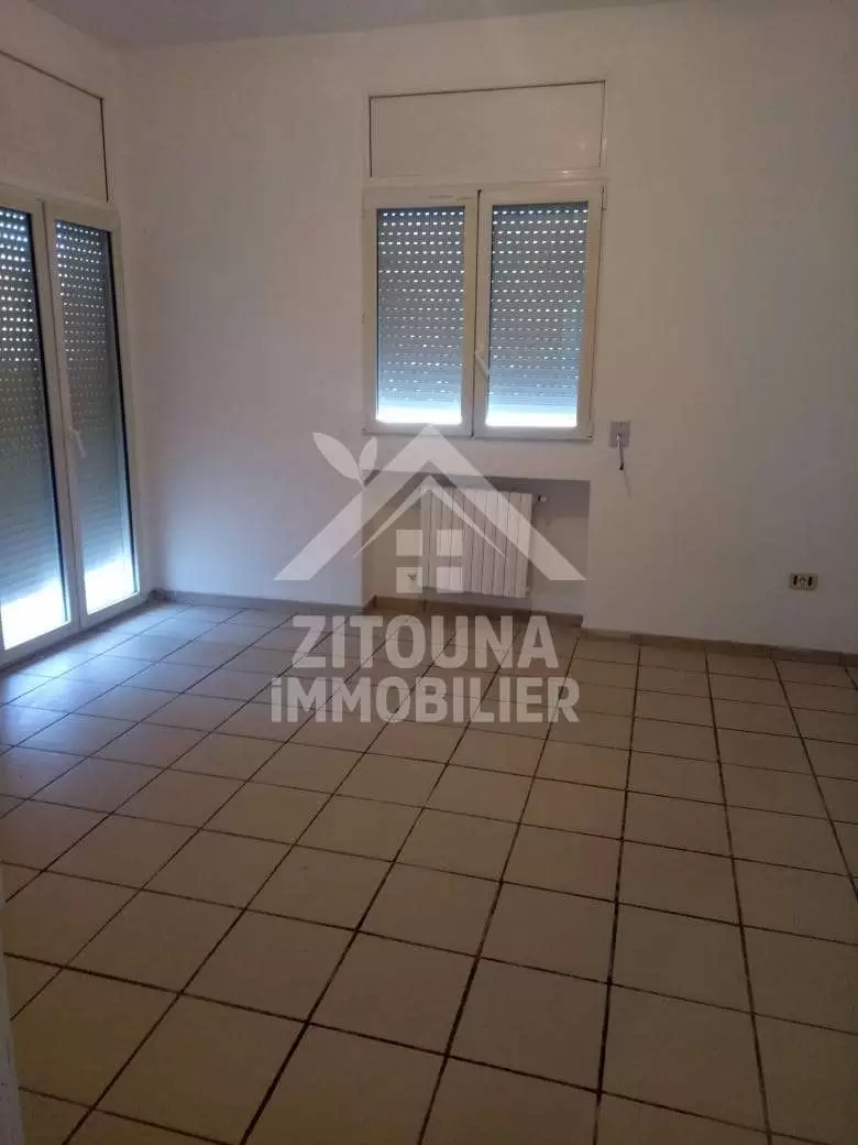 A louer deux bureaux à la Marsa ( 4244 )