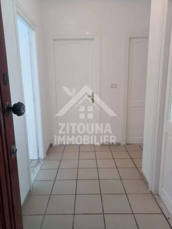 A louer deux bureaux à la Marsa ( 4244 )