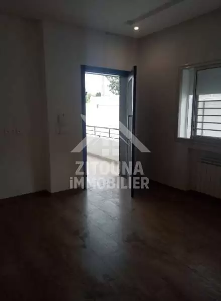 A louer un bel appartement à la Marsa(4247)