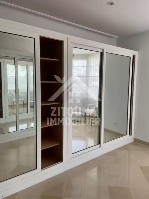 A vendre une villa de maître à cité Ennasr 2
