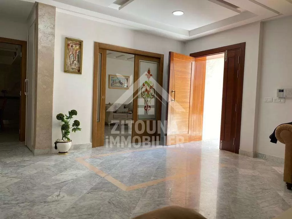 A louer un beau duplex de haut standing aux Jardins de Carthage