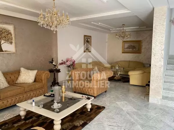 A louer un beau duplex de haut standing aux Jardins de Carthage