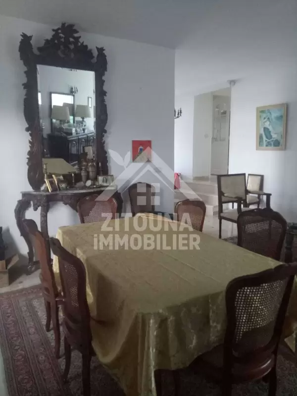 A louer un bel étage de villa à La Marsa