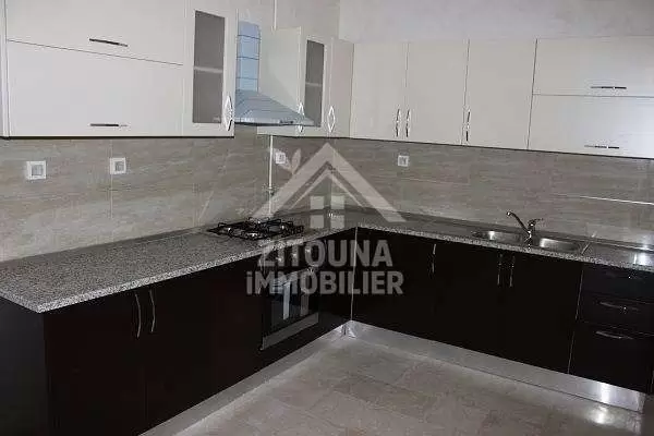 A louer un bel appartement aux Jardins de Carthage ( AS2863)