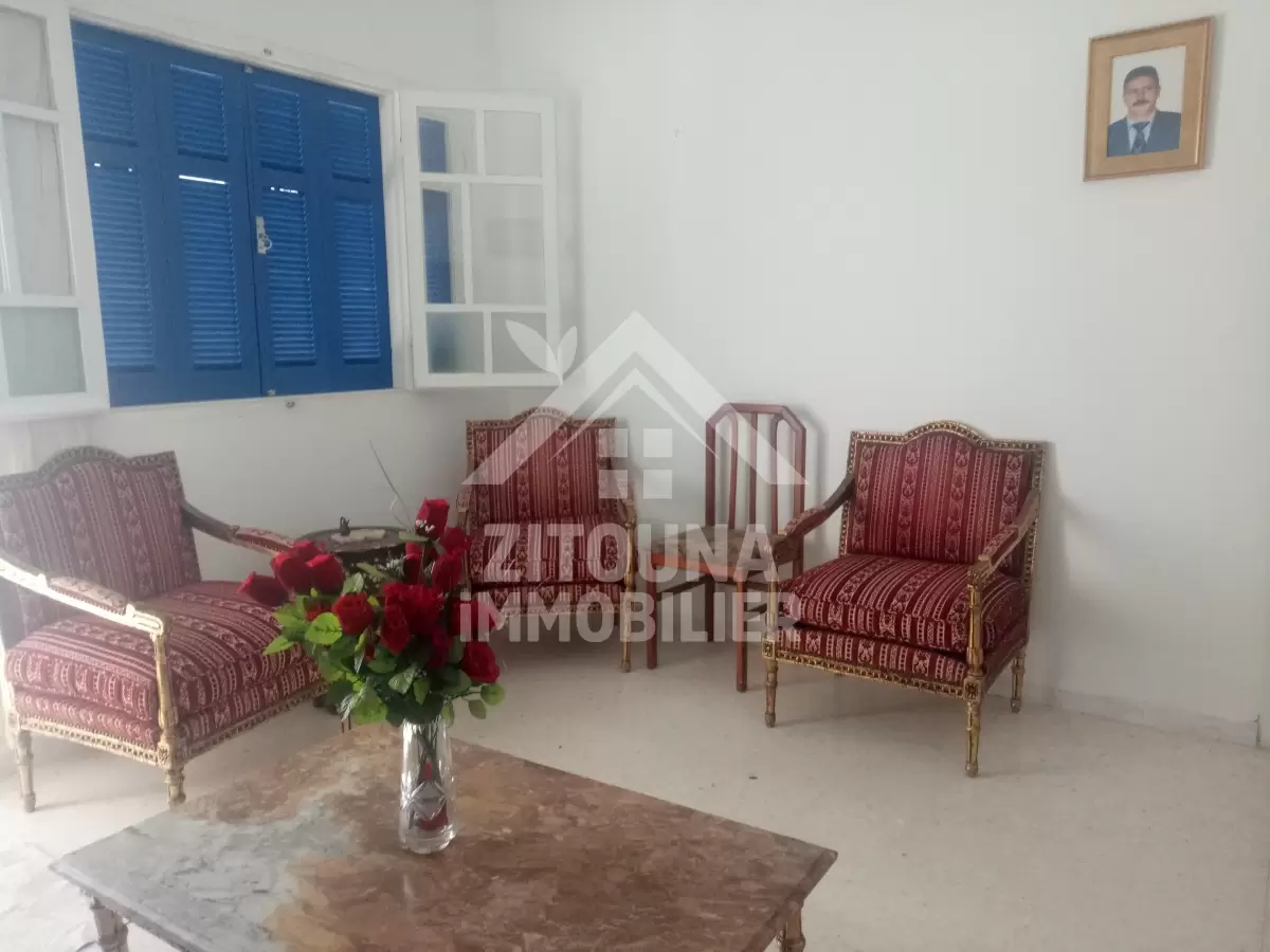 A louer un appartement à usage bureautique à Sidi Bou Said