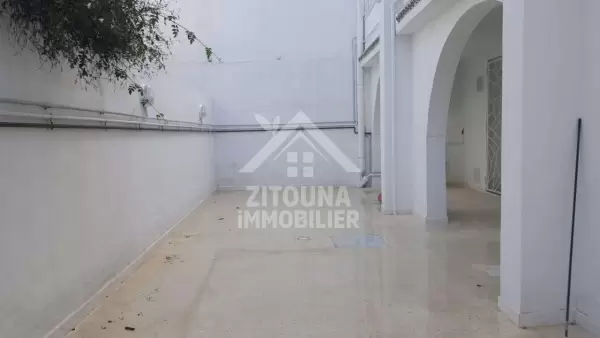 A louer un bel appartement à deux pas de la Mer à la Marsa