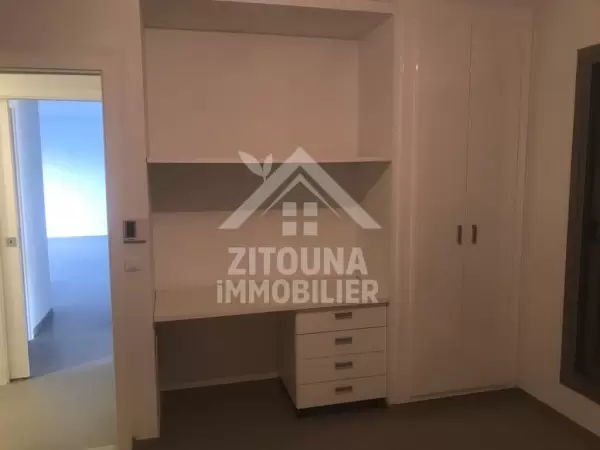 A louer un bel appartement à Gammarth