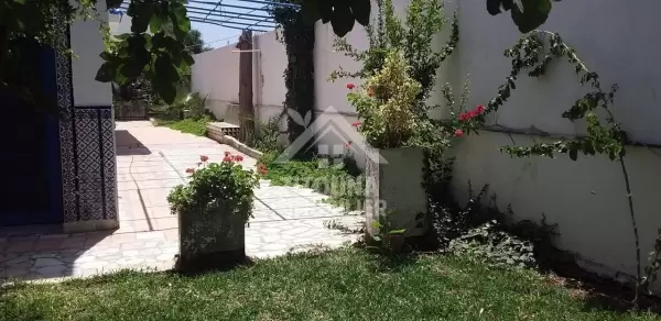 A louer une Maison pied dans l'eau à Nabeul