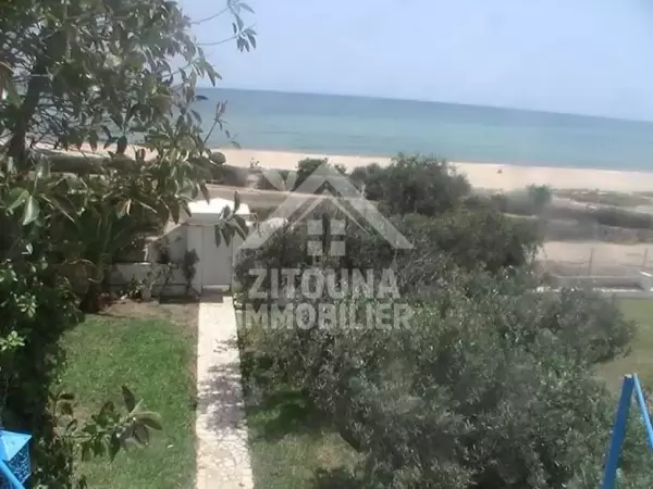 A louer une Maison pied dans l'eau à Nabeul