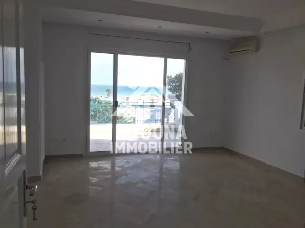 A louer un bel appartement avec vue sur mer à la Marsa cube