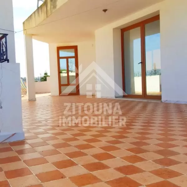 A vendre une belle villa de maître à Bizerte