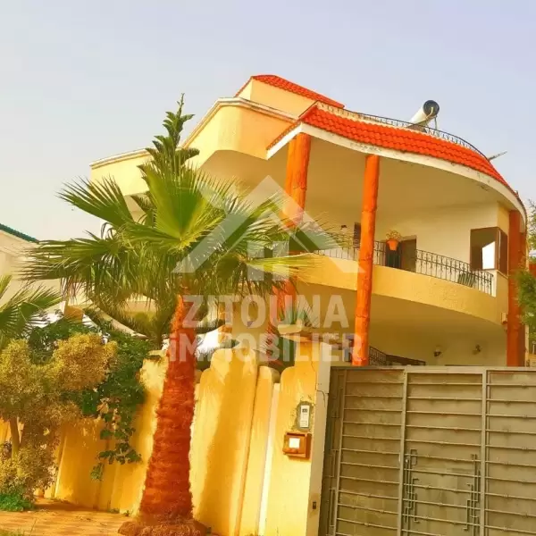 A vendre une belle villa de maître à Bizerte