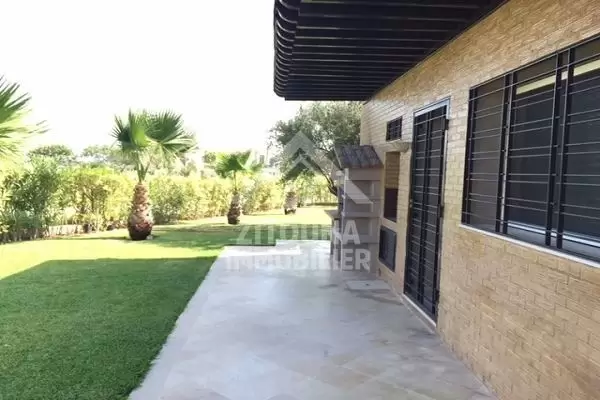 A louer une belle villa au Golf de Gammarth