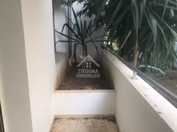 A louer un appartement S+2 avec un grand jardin au berges du lac 2