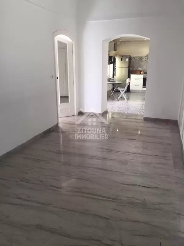 A louer un beau duplex avec vue panoramique sur la mer à La Marsa Sidi AbdelAziz