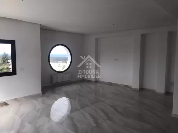 A Louer un bel appartement jamais habité à Gammarth Supérieur