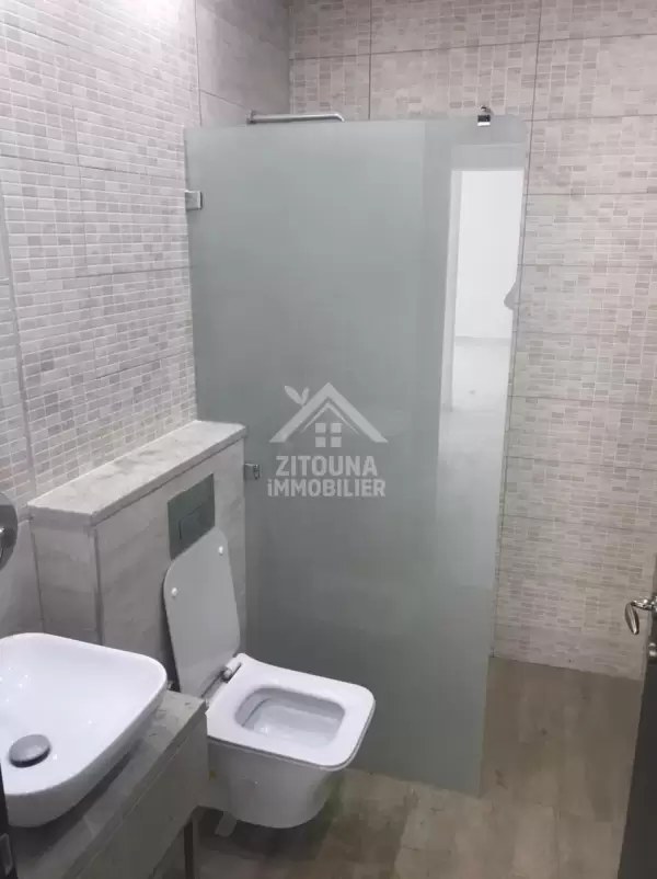 A Louer un bel appartement jamais habité à Gammarth Supérieur