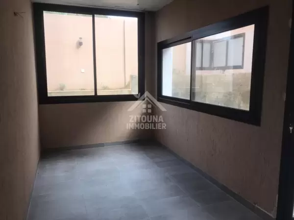 A louer un rez jardin à Gammarth supérieur