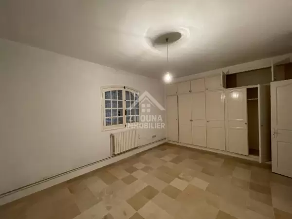 Rez de chaussée de villa à louer à La Marsa