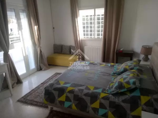 A louer un bel étage de villa avec une entrée indépendante à La Marsa Ville