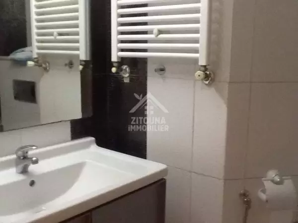 A louer un appartement meublé à cité khalil la marsa