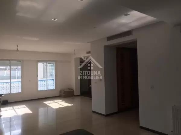 A louer un coquet appartement S+2 à Sidi Bou Said