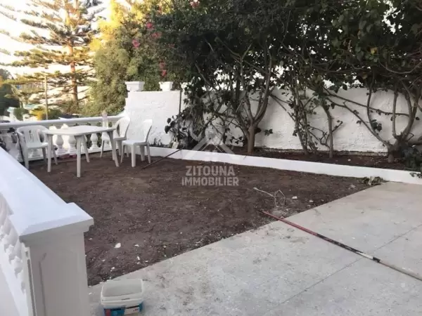 A louer un étage de villa à Sidi Bousaid dans un quartier résidentiel