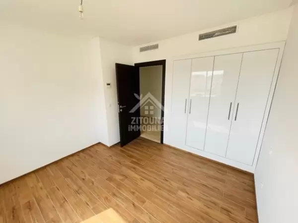 A louer un bel Appartement S+2 aux Jardins de Carthage