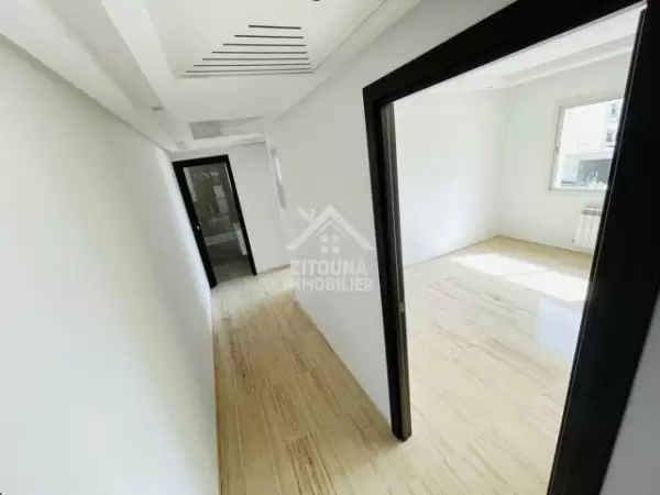 A louer un bel Appartement S+2 aux Jardins de Carthage
