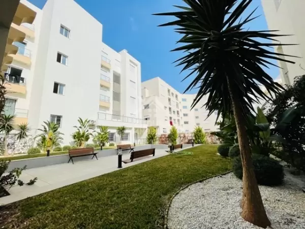 A louer un bel Appartement S+2 aux Jardins de Carthage