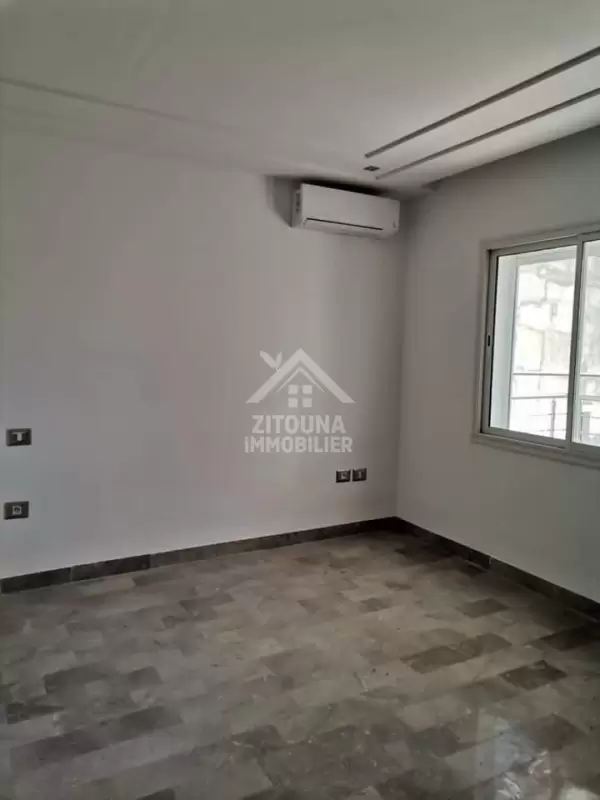 Appartement S+1 à La Soukra
