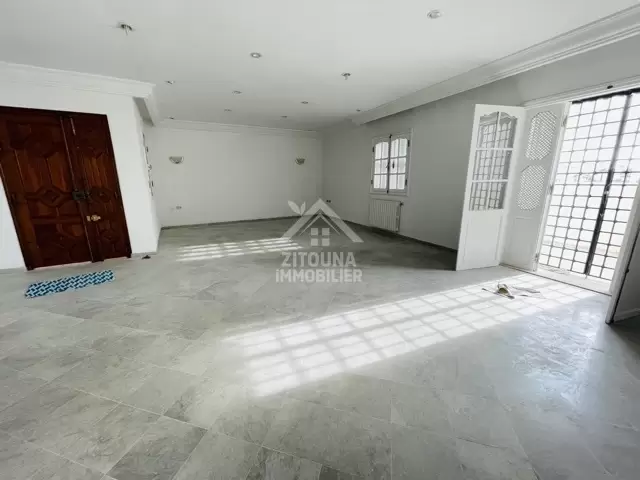 A louer un étage de villa à la Marsa
