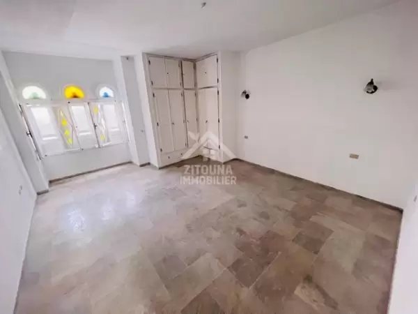 A louer un étage de villa à la Marsa