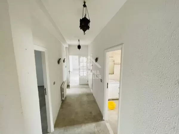 A louer un étage de villa à la Marsa