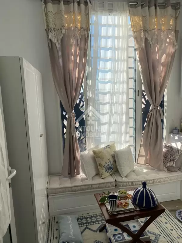 un coquet appartement s+1 fraîchement meublé à cité Essalama