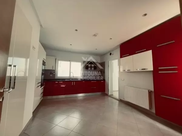 A louer une belle villa à Gammarth Marina