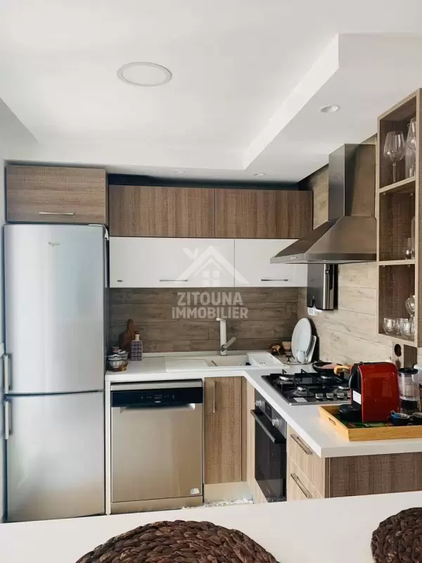 un coquet appartement s+1 fraîchement meublé à cité Essalama