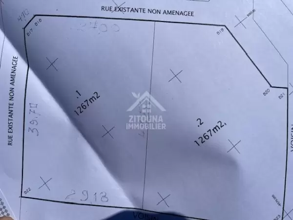 A vendre un lot de terrain de 2534 m2