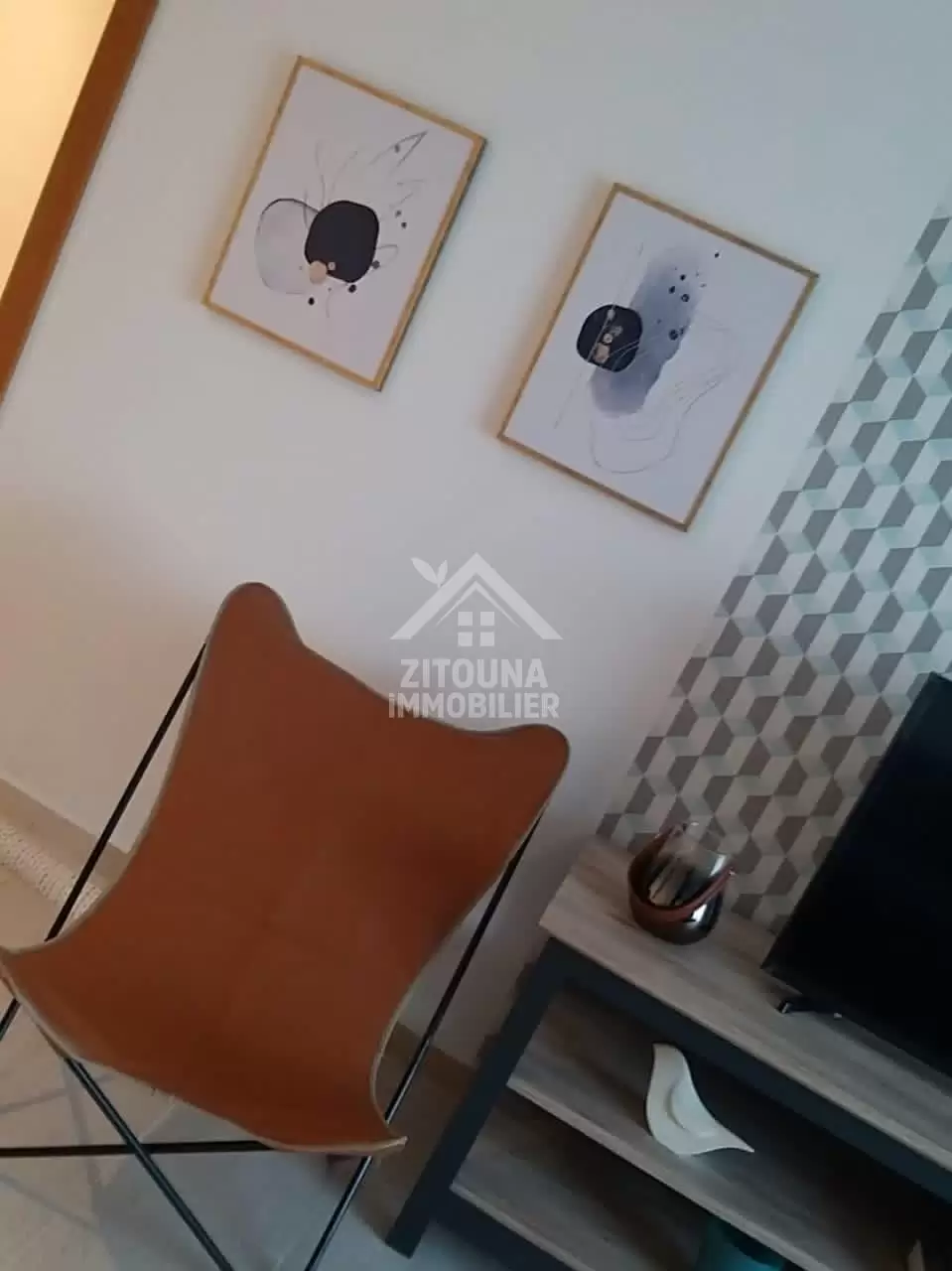 A louer un coquet appartement S+3 richement meublé à cité ghazela Ariana