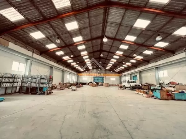 Un entrepôt à louer à la soukra de 1530 m2