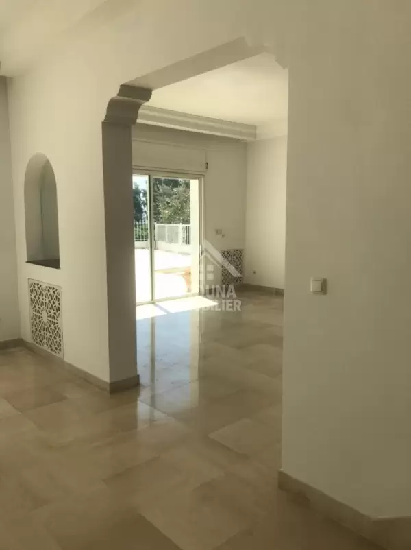À louer une villa avec piscine à Gammarth Supérieur