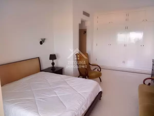 Appartement à louer à La Marsa Plage avec une superbe vue sur mer