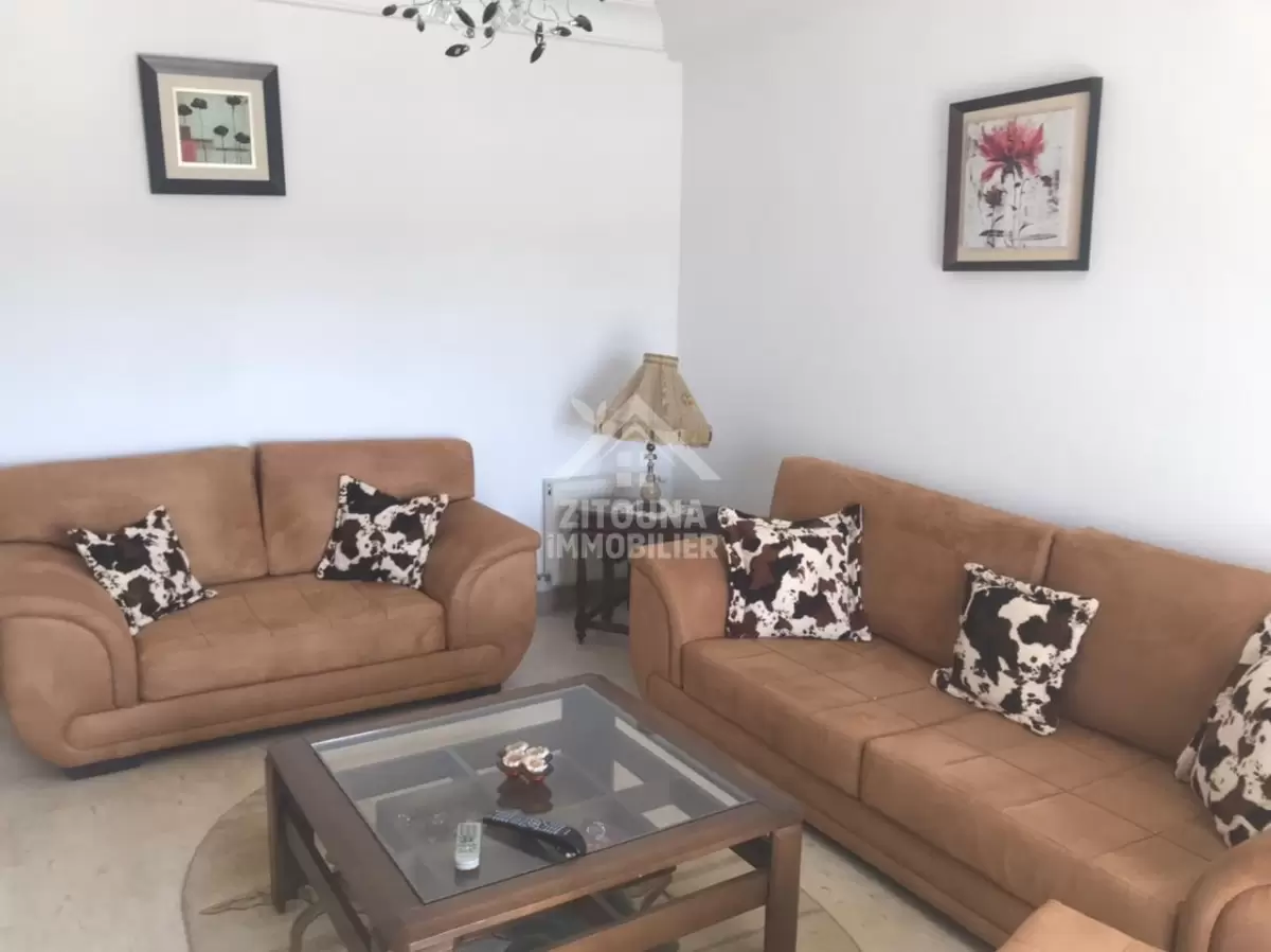 A louer un bel appartement S+2 à cite el khalil La Marsa