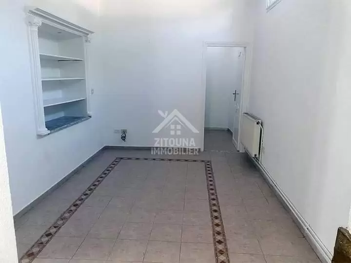 A louer une maison à usage professionnel à la Marsa