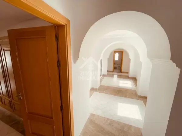 A louer une belle villa à Gammarth Marina