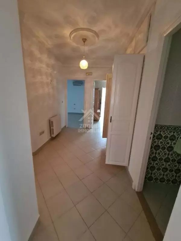 A louer un bel étage de villa à Carthage Amilcar