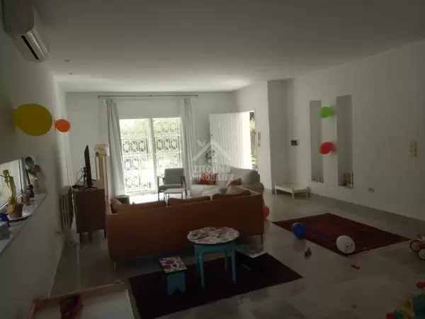 A louer un Rez de chaussée de villa S+3 à la Marsa