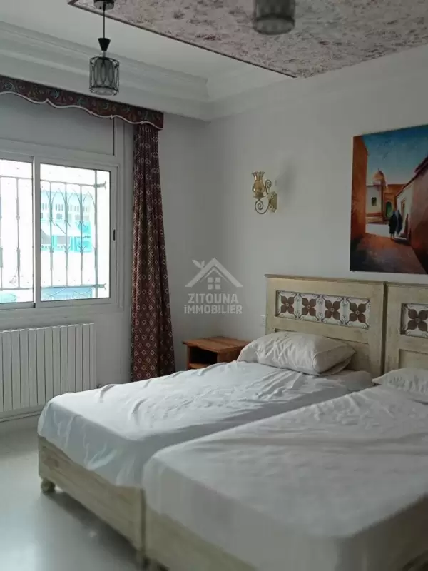 A louer un bel Appartement s+2 meublé avec vue sur mer à La Marsa Corniche