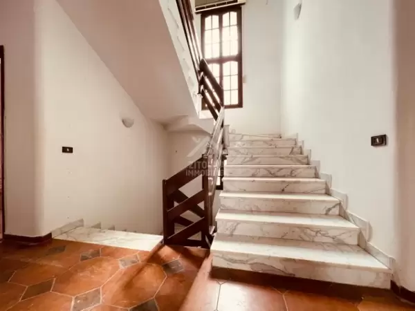 A louer une belle villa à EL menzeh 9